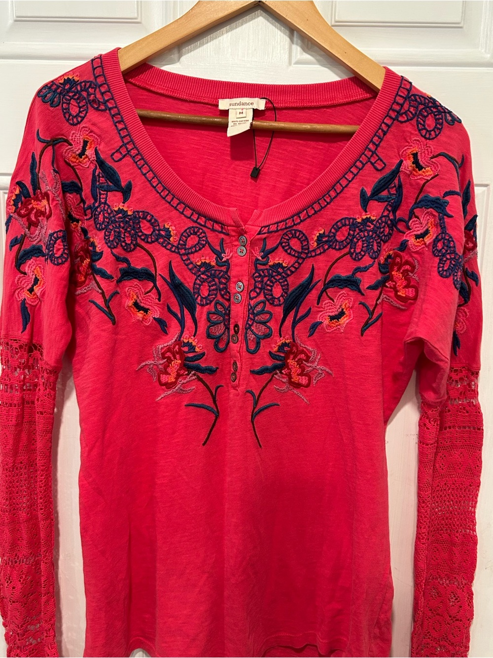Sundance Henley Top Coral Pink Floral Embroidered Crochet Lace Sleeve Cotton Med - Picture 4 of 9